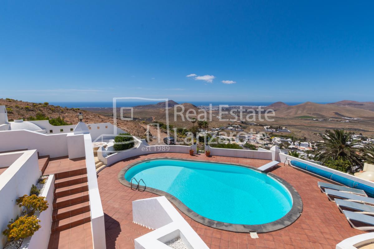 Villa for sale in Nazaret, Lanzarote Ref 9128