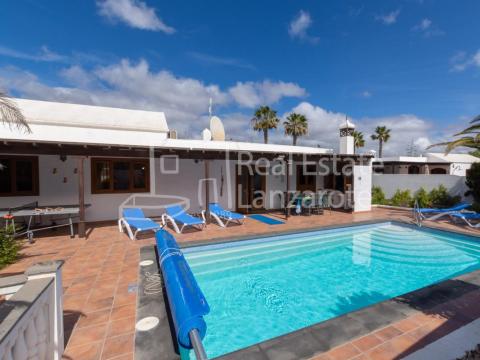 Venta Villa Puerto del Carmen Lanzarote Foto 3