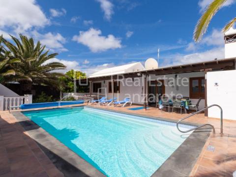 Venta Villa Puerto del Carmen Lanzarote Foto 1